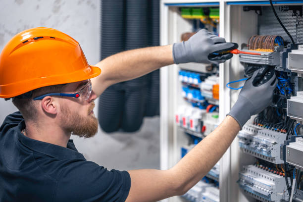 Best Electrical Contractors for Businesses  in Aurora, IL